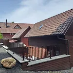 Hrubý *